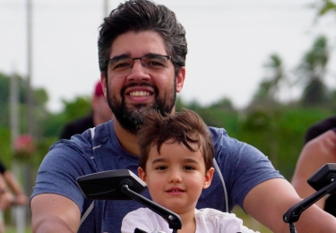 Pai e filho: pedalando juntos e criando memórias!